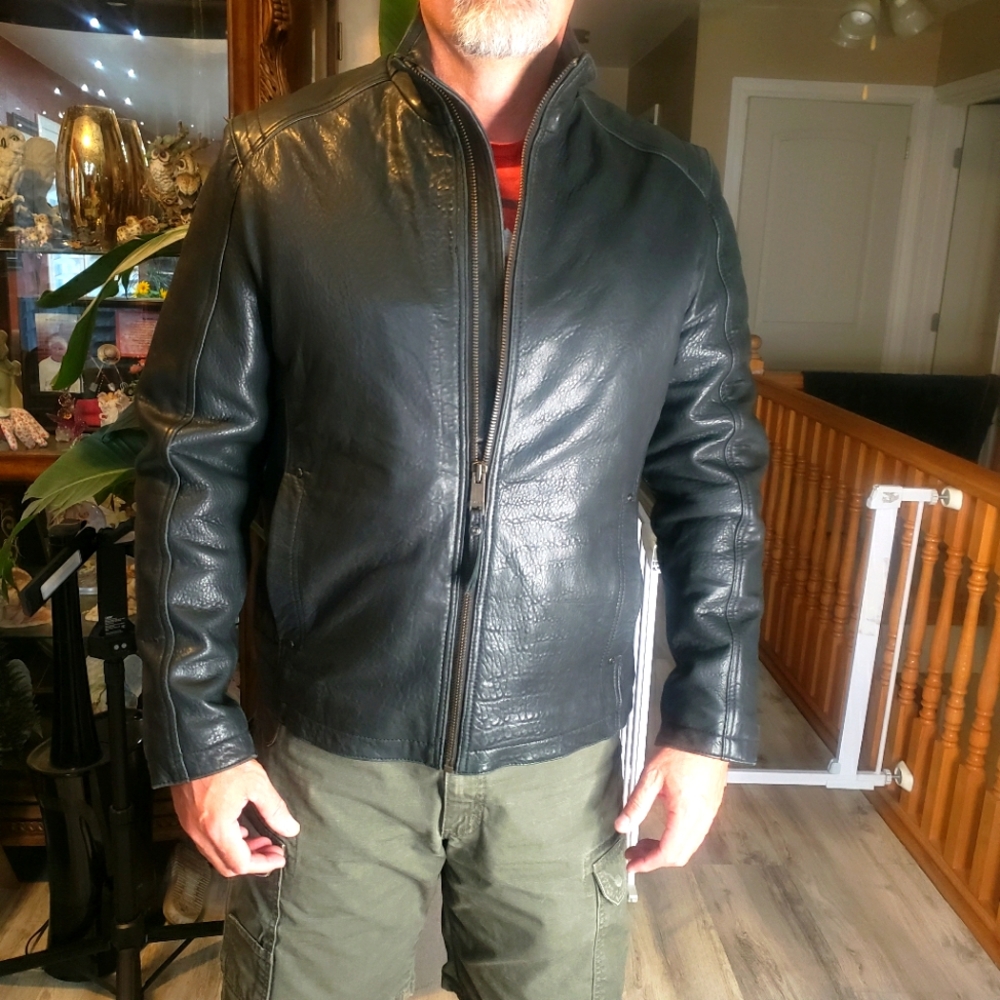 Marc New York Andrew Marc Genuine  Leather Biker Jacket..Size Medium